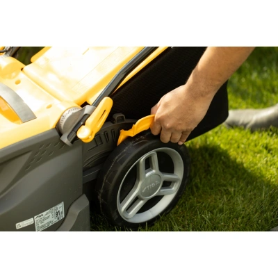 Akumulatorová kosačka STIGA Combi 340e Kit (SLM 540AE)