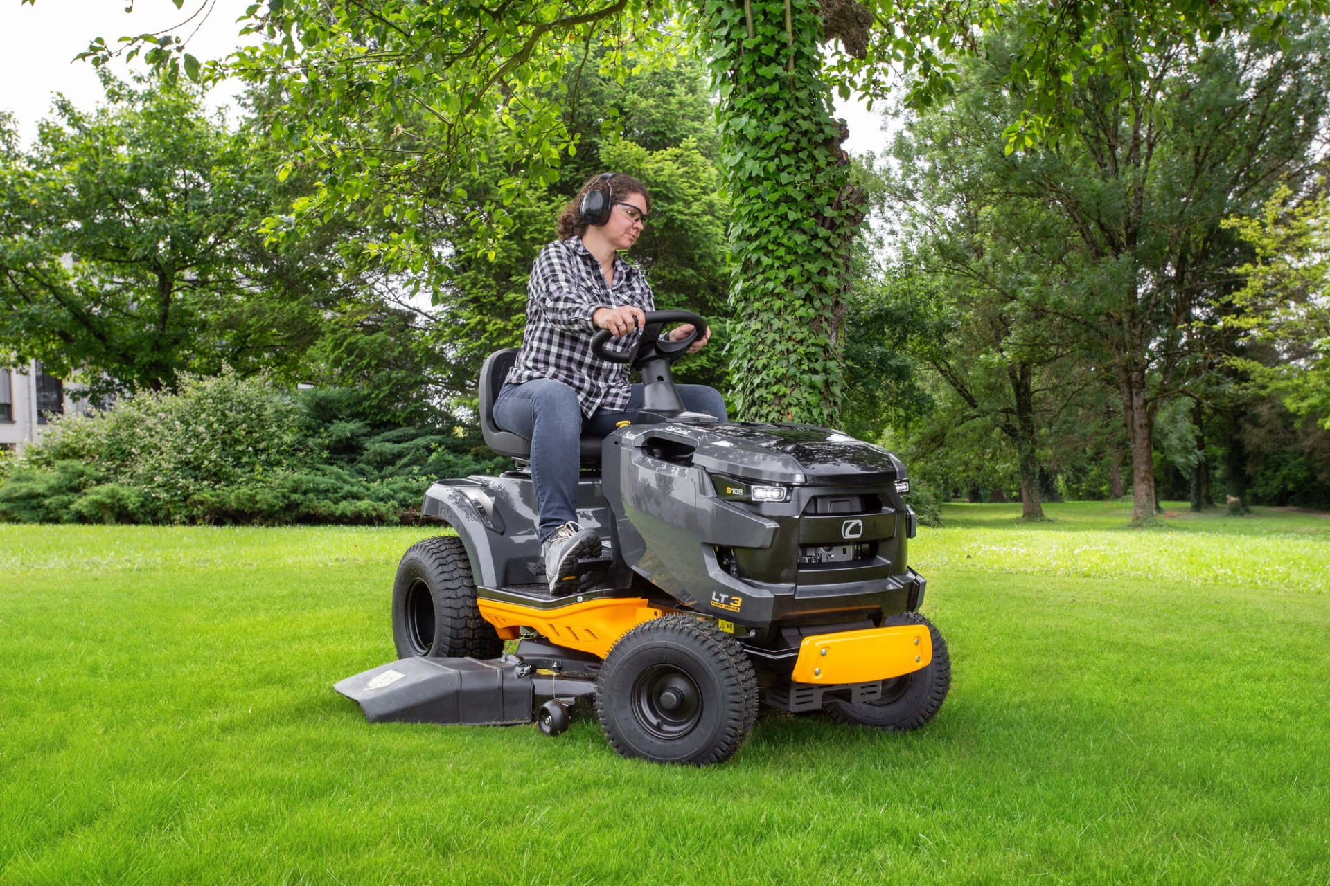 Traktorová kosačka Cub Cadet LT3 S108 19 Traktorová kosačka Cub Cadet LT3 S108