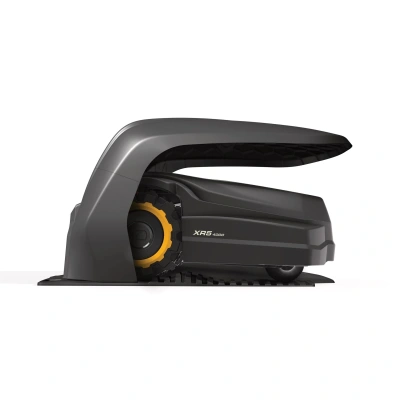 Robotická kosačka Cub Cadet XR5 4000